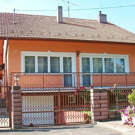 Ferienhaus Holiday Balaton H454 *